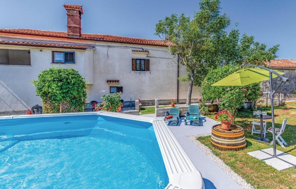 Glavani With Pool Apartment *